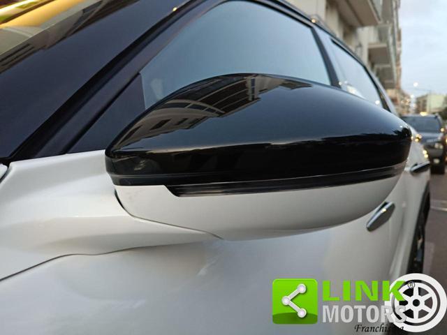 DS AUTOMOBILES DS 3 Crossback BlueHDi 110 So Chic