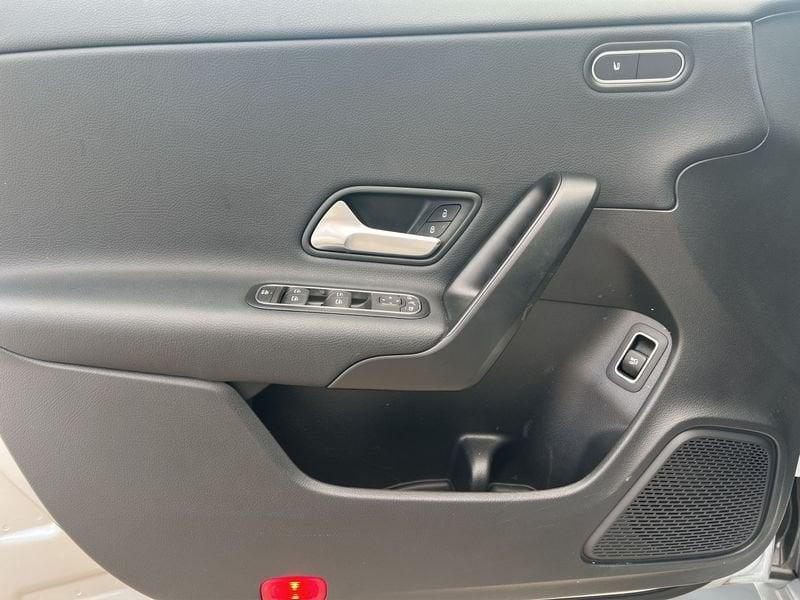 Mercedes-Benz CLA CLA 180 d Advanced