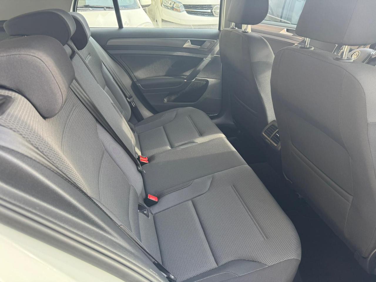 Volkswagen Golf 1.6 TDI 115 CV 5p. Business BlueMotion Technology