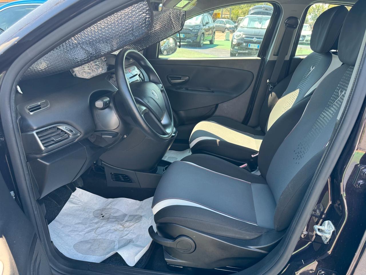 Lancia Ypsilon 1.2 69 CV 5 porte GPL Ecochic Gold