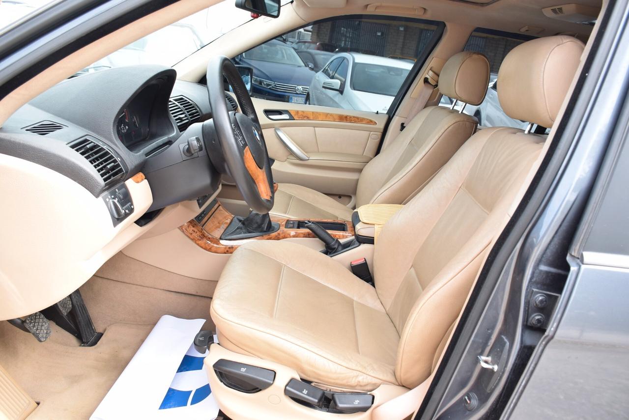 Bmw X5 3.0d 5m GANCIO TRAINO-NAVI-SENSORI-PELLE FULL