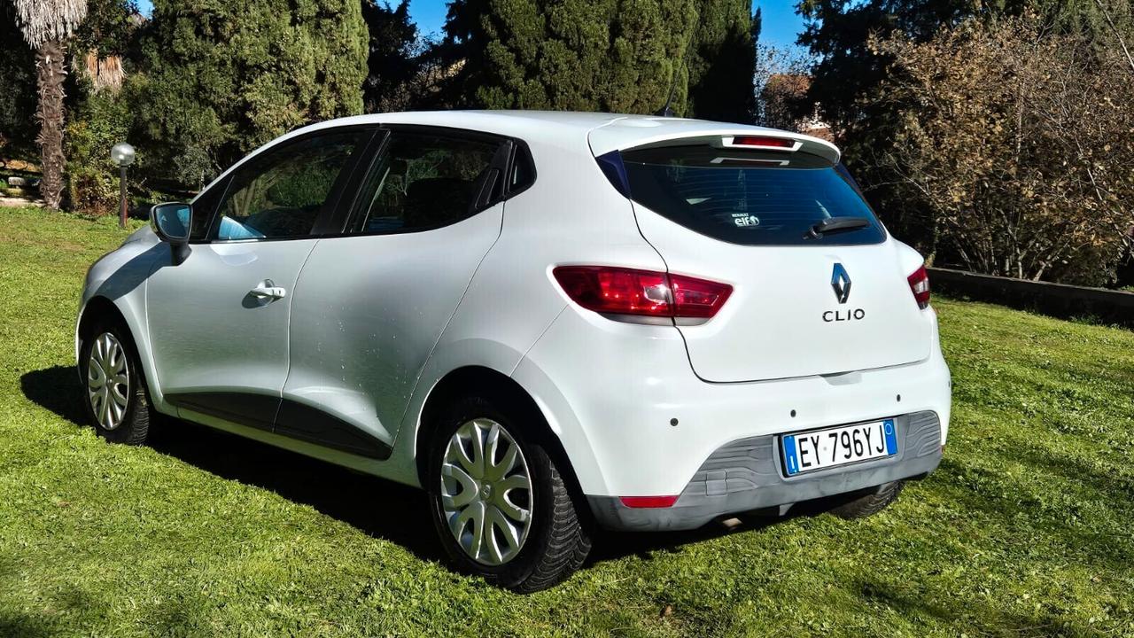 Renault Clio 1.2 75CV 5P 98.000KM Perfetta Neop LEGGI TESTO