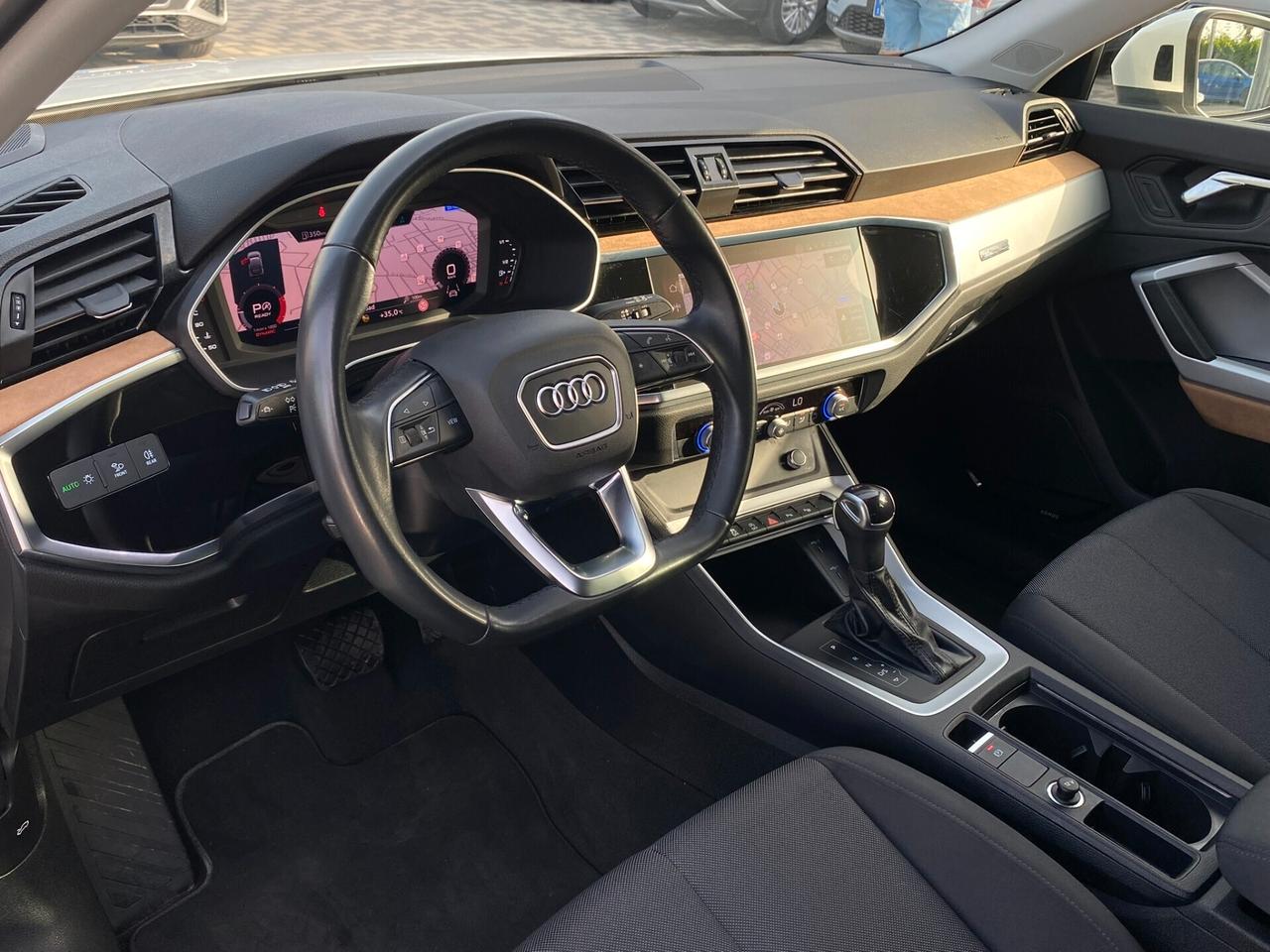 Audi Q3 SPB Business Advanced 2.0 TDI 150CV s-tronic 35