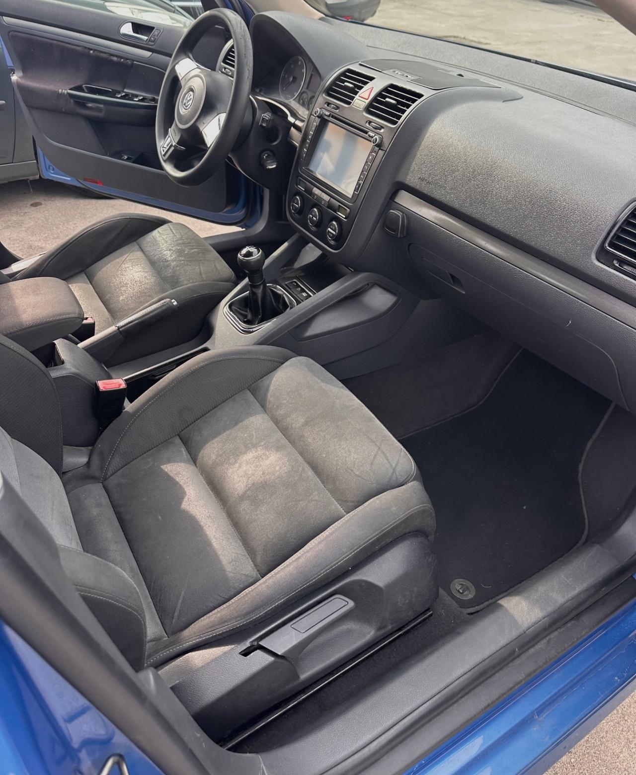 Volkswagen Golf 5 1.9 TDI 105cv 5p. SPORTLine