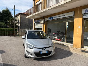 HYUNDAI i20 1.2 5p. Classic - 2014