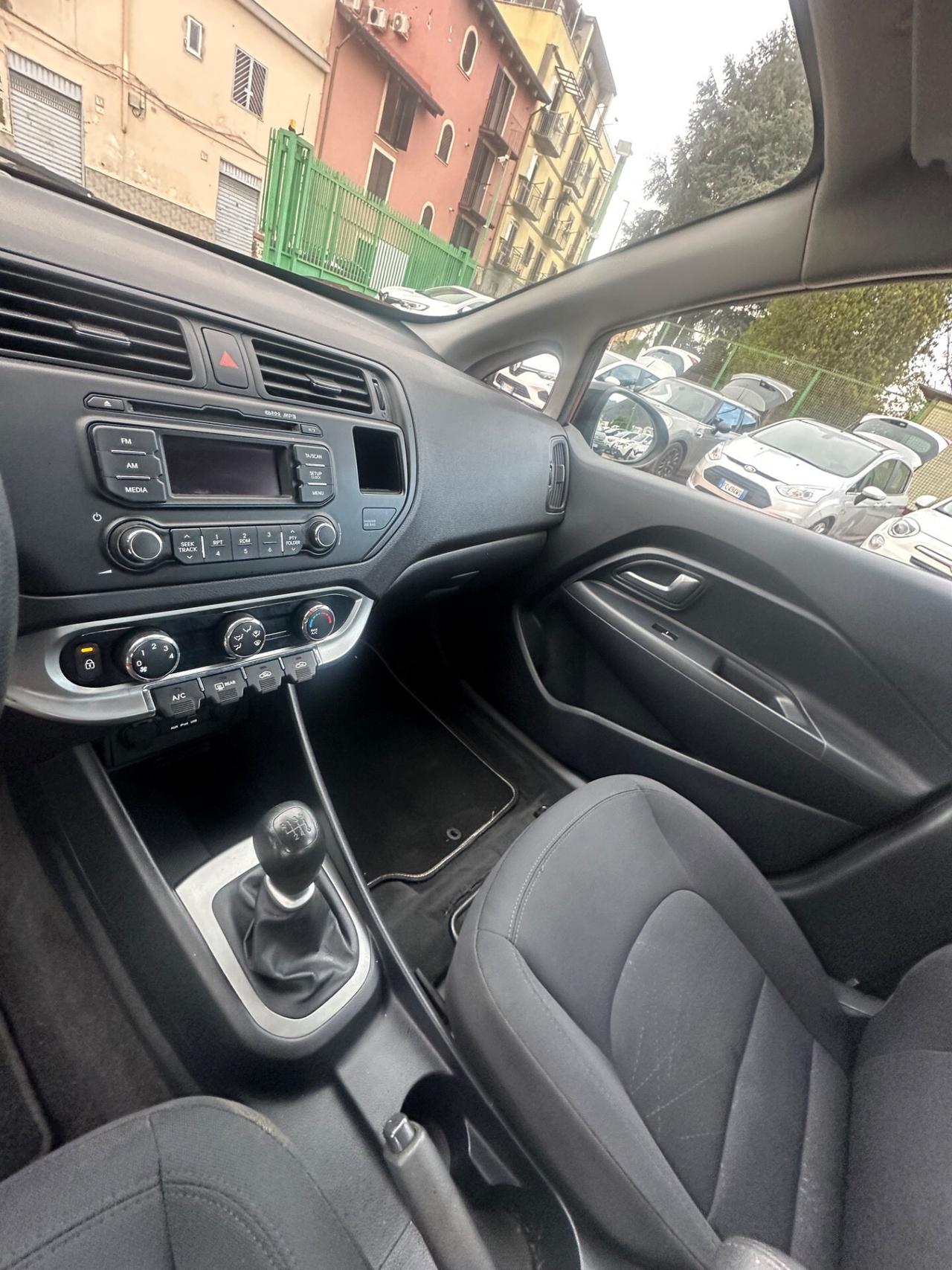 Kia Rio 1.1 CRDi 5p. Cool