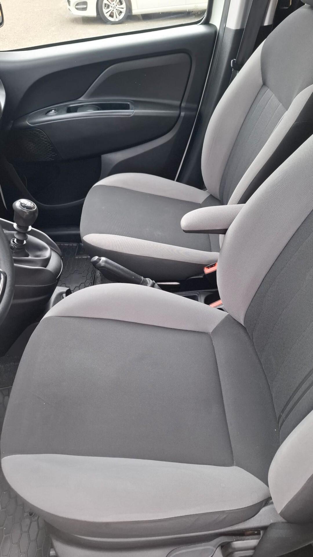 FIAT DOBLO' 1.6 JTD TRASPORTO DISABILI