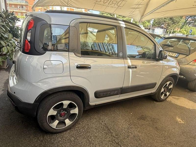 FIAT Panda Cross 1.2 69cv E6d-Temp Connected By Wind