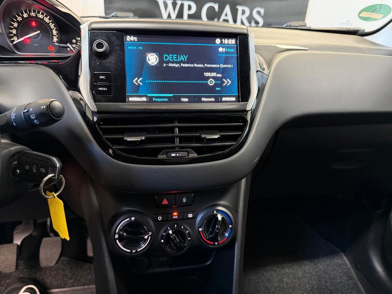 Peugeot 208 PureTech 82 Stop&Start 5 porte Signature