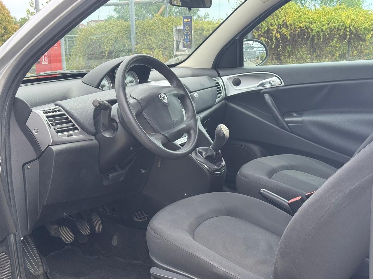 Lancia Ypsilon 1.3 MJT 75 CV Elle