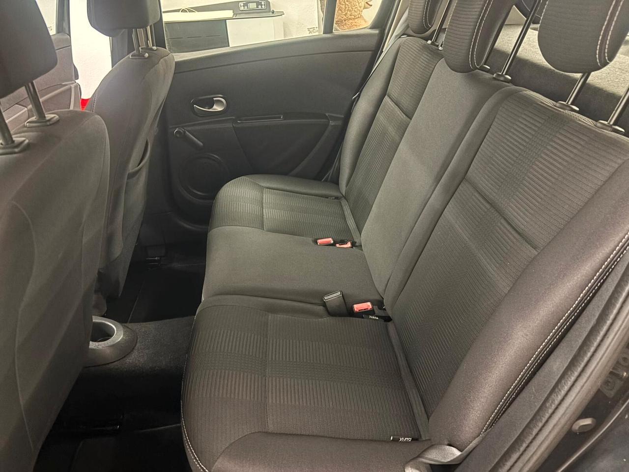 Renault Clio 1.2 16V 5 porte Dynamique