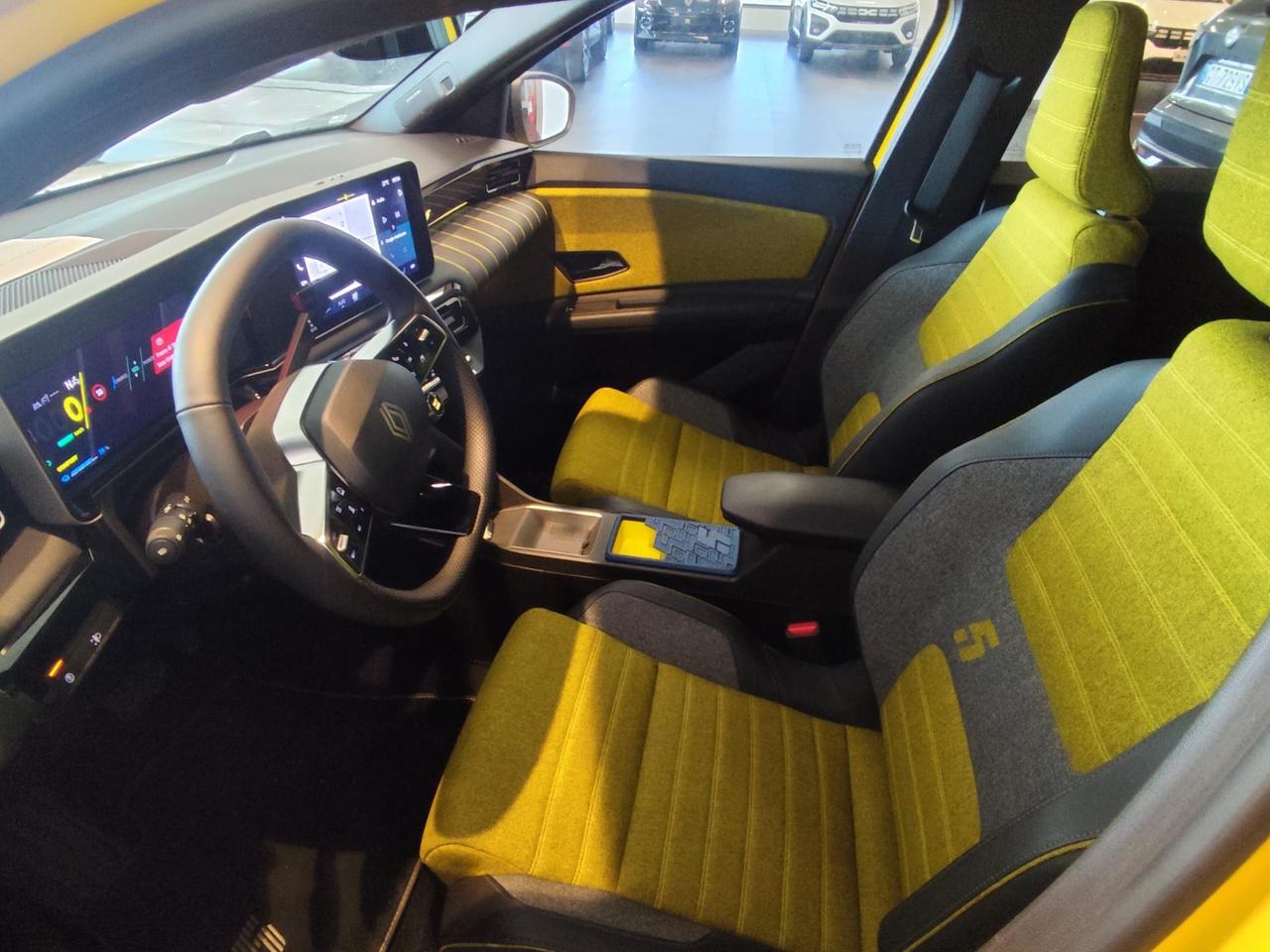 RENAULT Renault 5 E-Tech - Renault 5 E-Tech Iconic Cinq comfort range 150cv