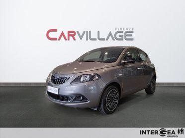 LANCIA Ypsilon 1.0 firefly hybrid Silver s&s 70cv 5p.ti