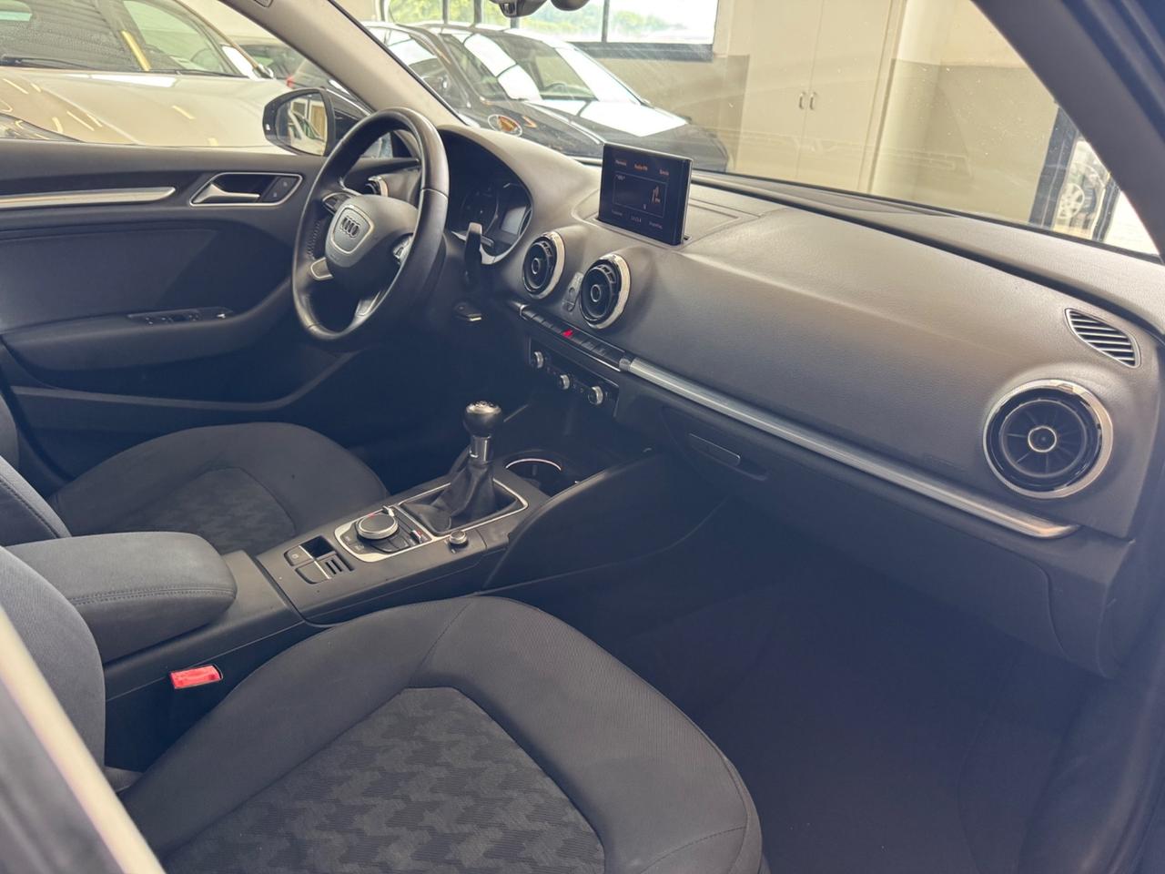 Audi A3 SPB 1.6 TDI ultra Attraction