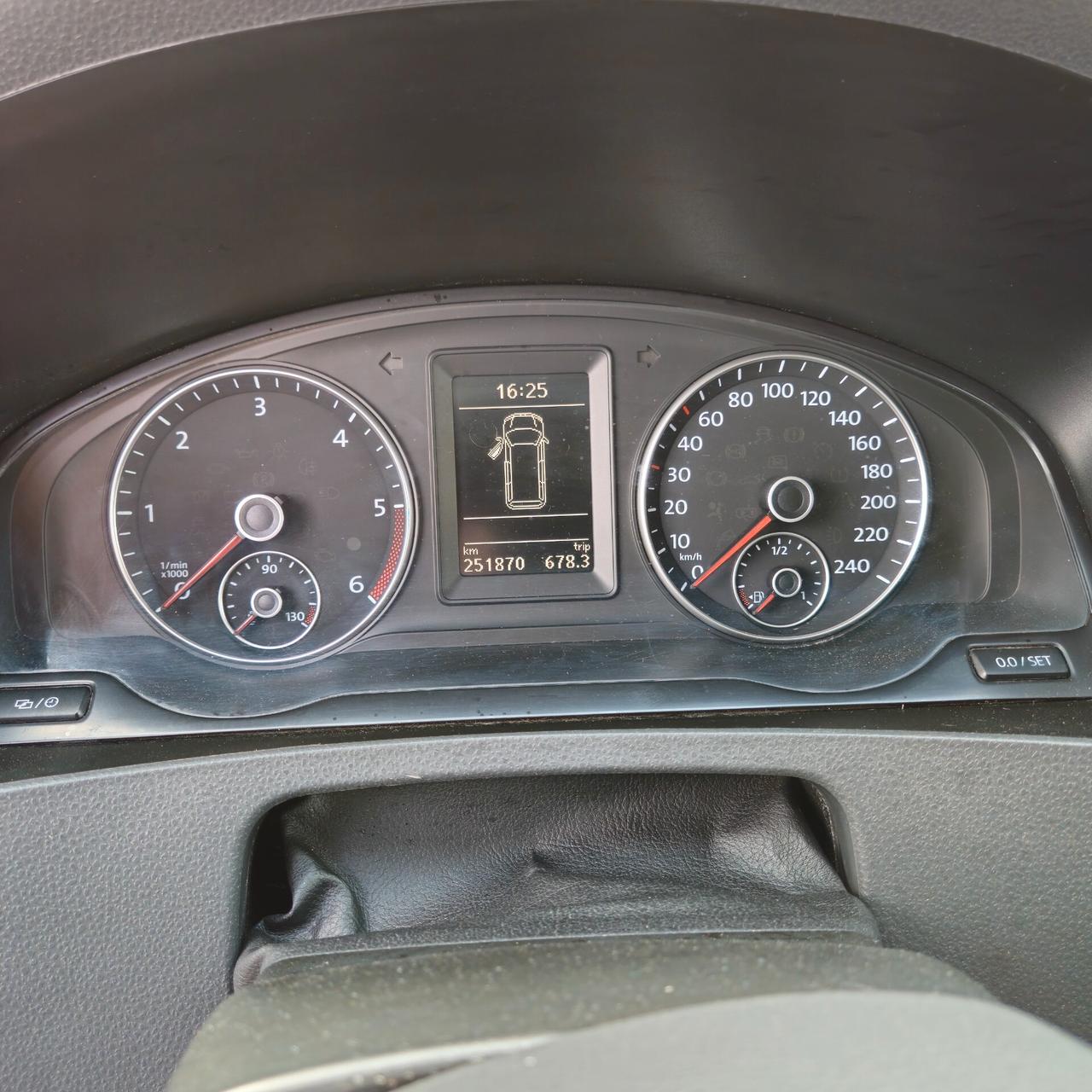 Volkswagen Multivan CARAVELLE 2.0 TDI 140CV Comfortline 9 POSTI