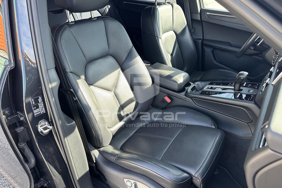 PORSCHE Macan 2.0
