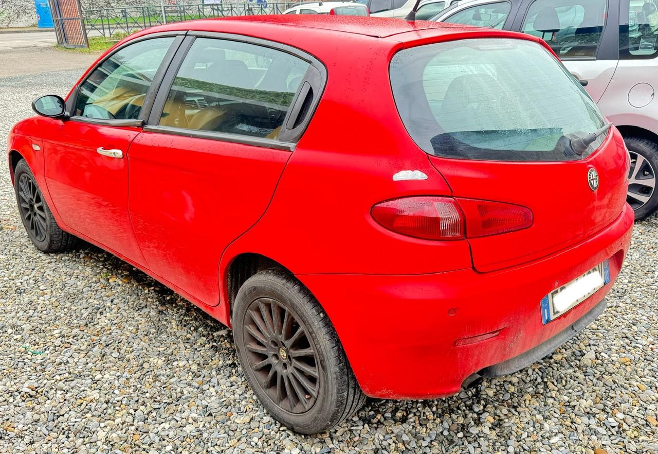 Alfa Romeo 147 1.9 JTD (120) 5 porte