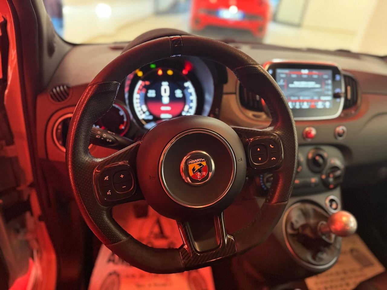 Abarth 595 1.4 Turbo T-Jet 180 CV Esseesse