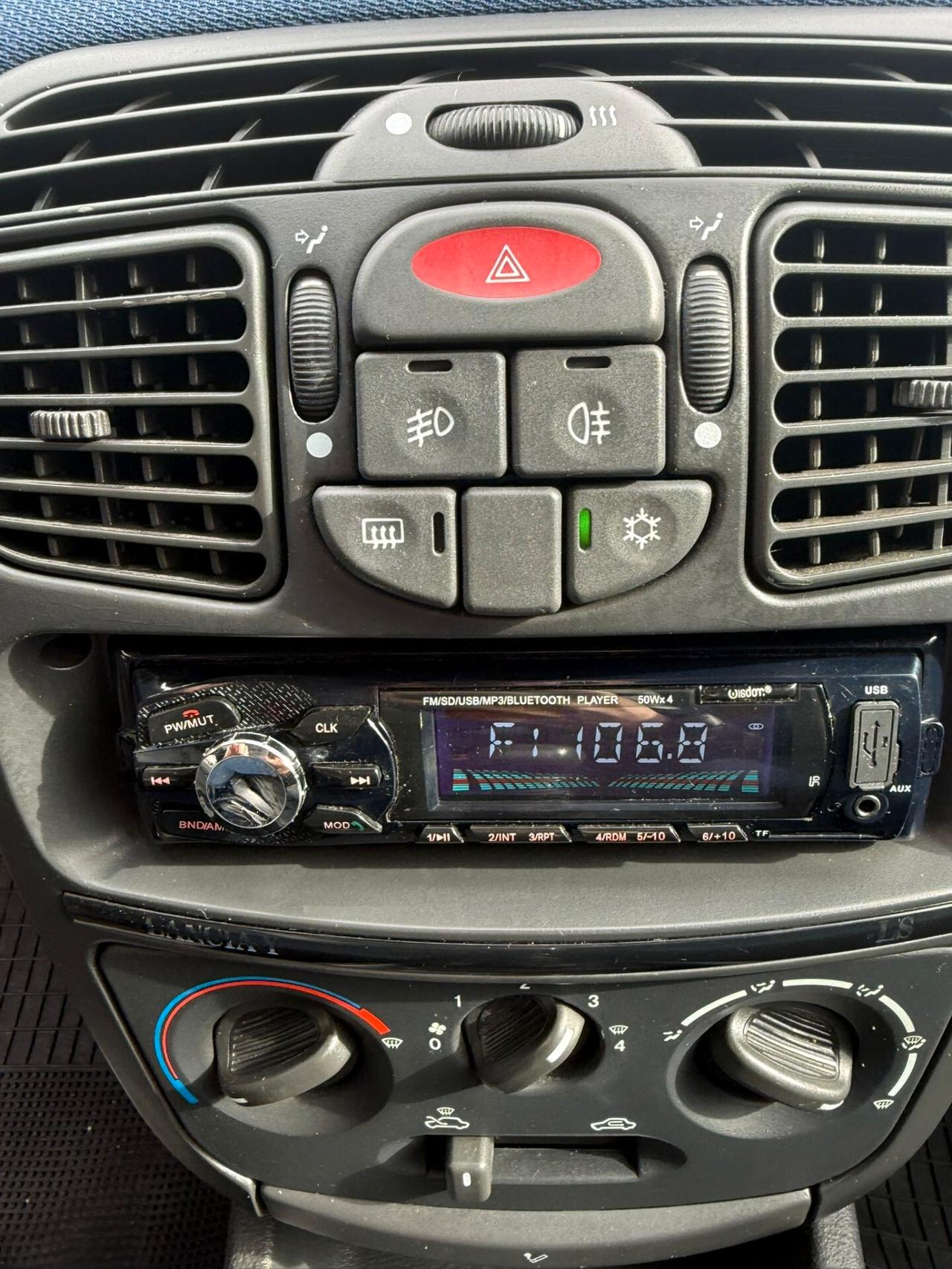 Lancia Y 1.2i cat LS