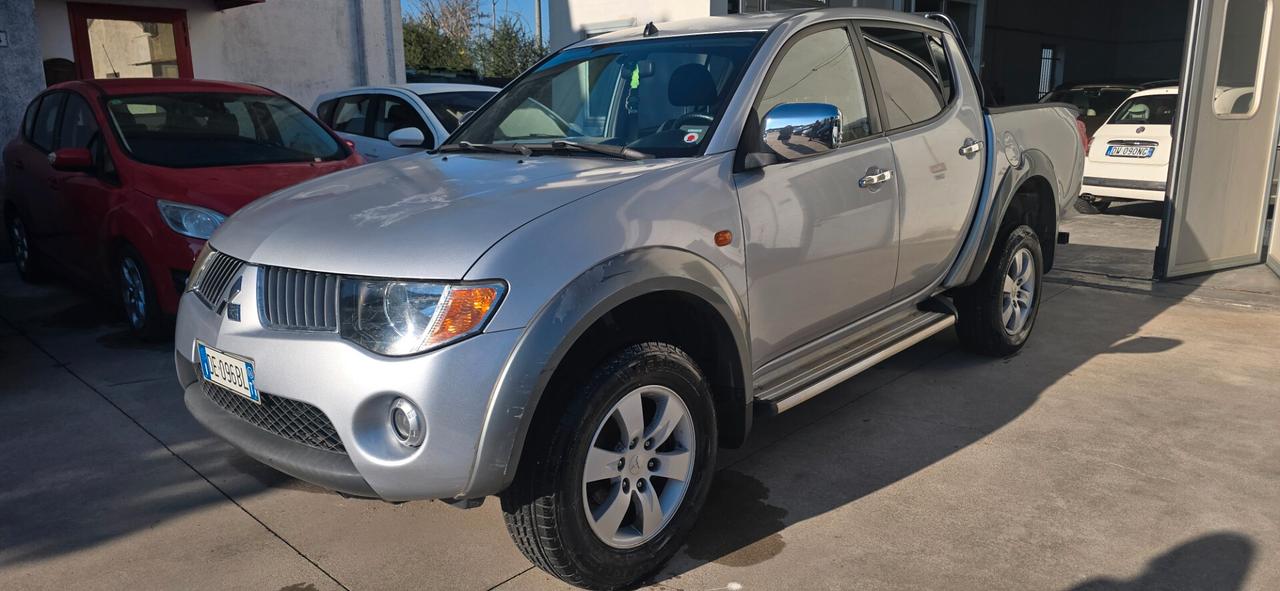 Mitsubishi L200 2.5 DI-D/136CV Double Cab Intense
