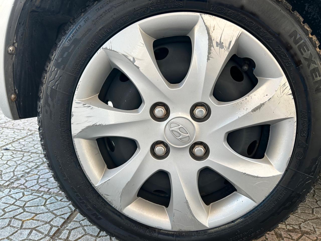 Hyundai i10 1.1 Benz 68cv COMFORT