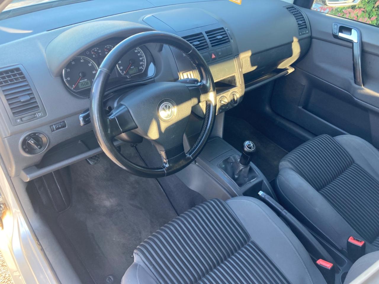 VOLKSWAGEN POLO 1.4 BENZINA (MODELLO SPORTLINE)