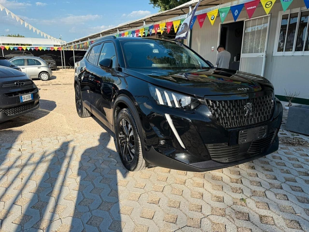 Peugeot 2008 PureTech 155 S&S EAT8 GT