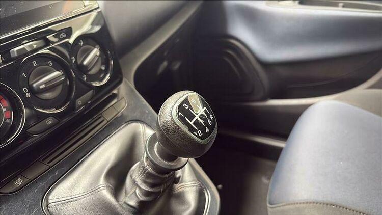 Lancia Ypsilon Hybrid Platino BR131873 1.0 Mild Hybrid 70CV