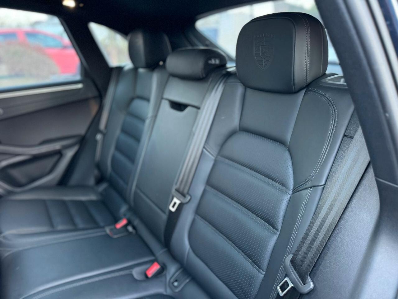 Porsche Macan 2.0 265 CV BLUE MIDNIGHT