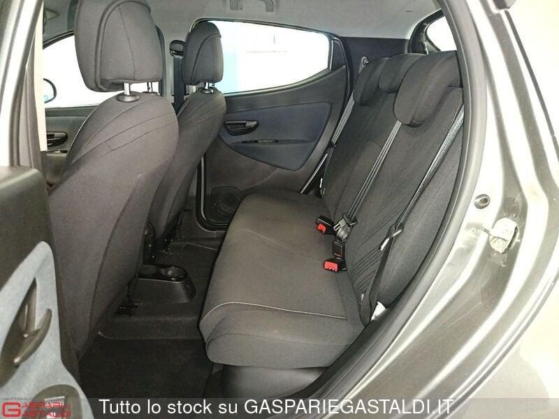 Lancia Ypsilon 1.0 FireFly 5 porte S&S Hybryd Gold