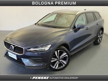 Volvo V60 Cross Country V60 Cross Country B4 (d) AWD automatico Plus