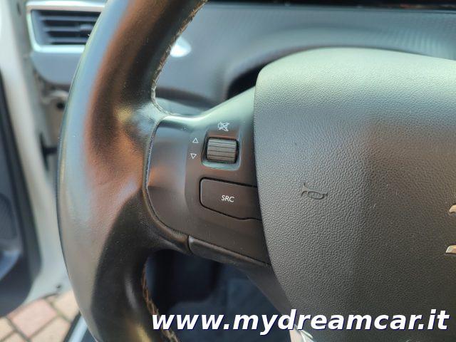 PEUGEOT 2008 1° serie BlueHDi 100 Allure