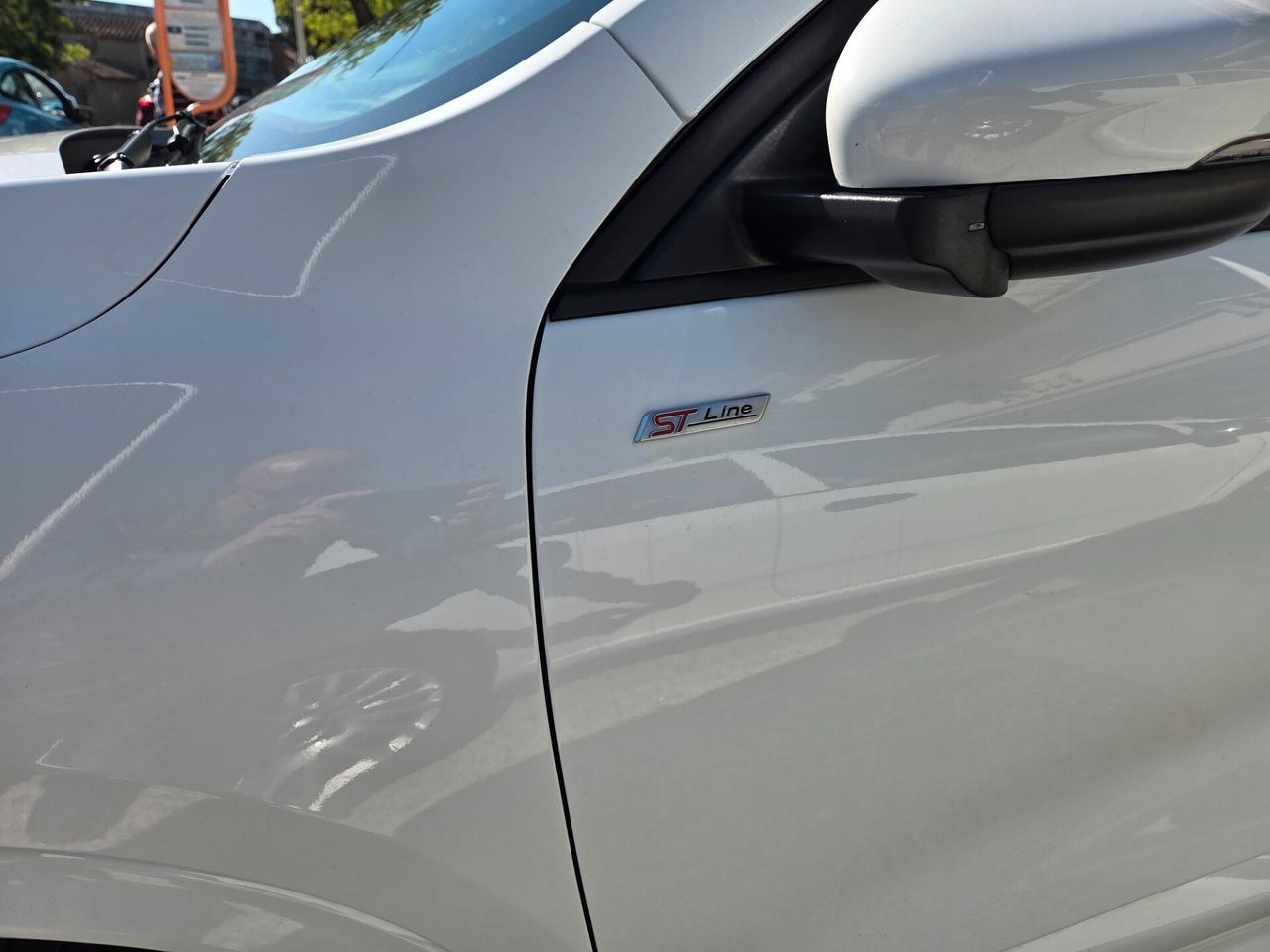 Ford Kuga 2.5 Full Hybrid 190 CV CVT 2WD ST-Line