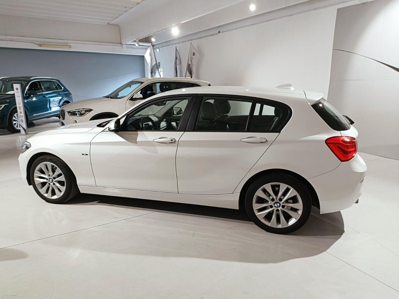 Bmw 118 118d 5p. Urban