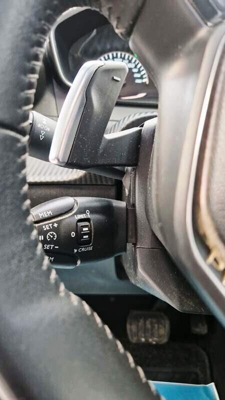 Peugeot 2008 BlueHDi 130 CV S&S EAT8 Allure Pack
