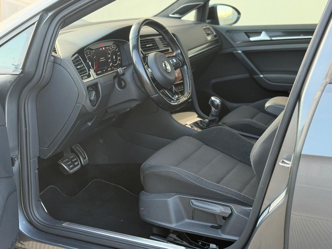 Volkswagen Golf R 2.0 TSI 300CV 4MOTION 2020 - PERMUTABILE