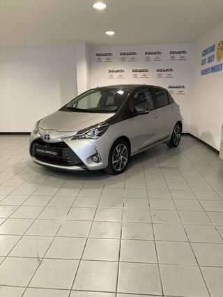 Toyota Yaris 1.5 Hybrid 5 porte Y20 Bitone