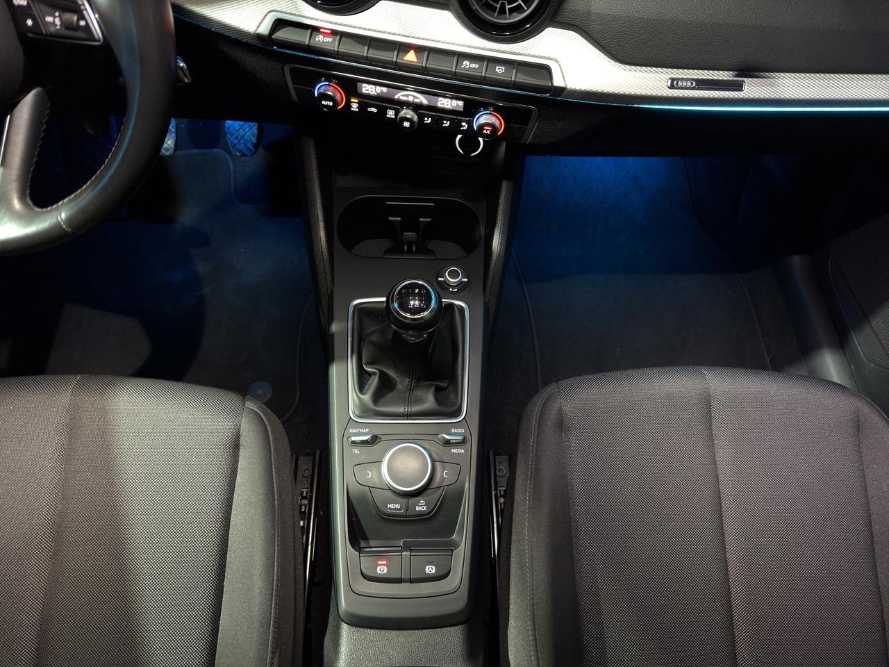 AUDI Q2 1.6 TDI SPORT / TETTO