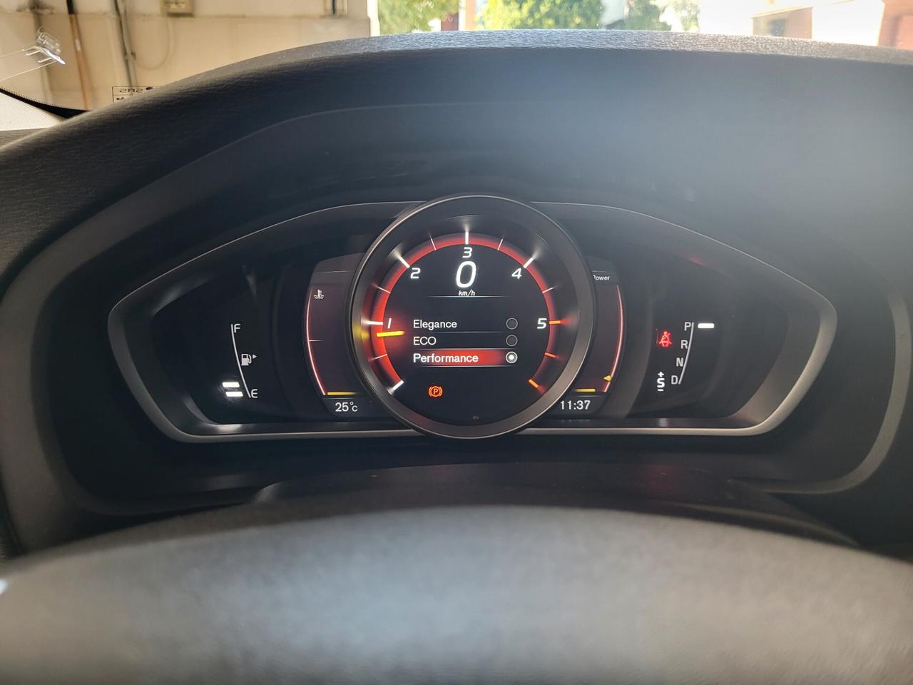 Volvo V40 D2 Geartronic