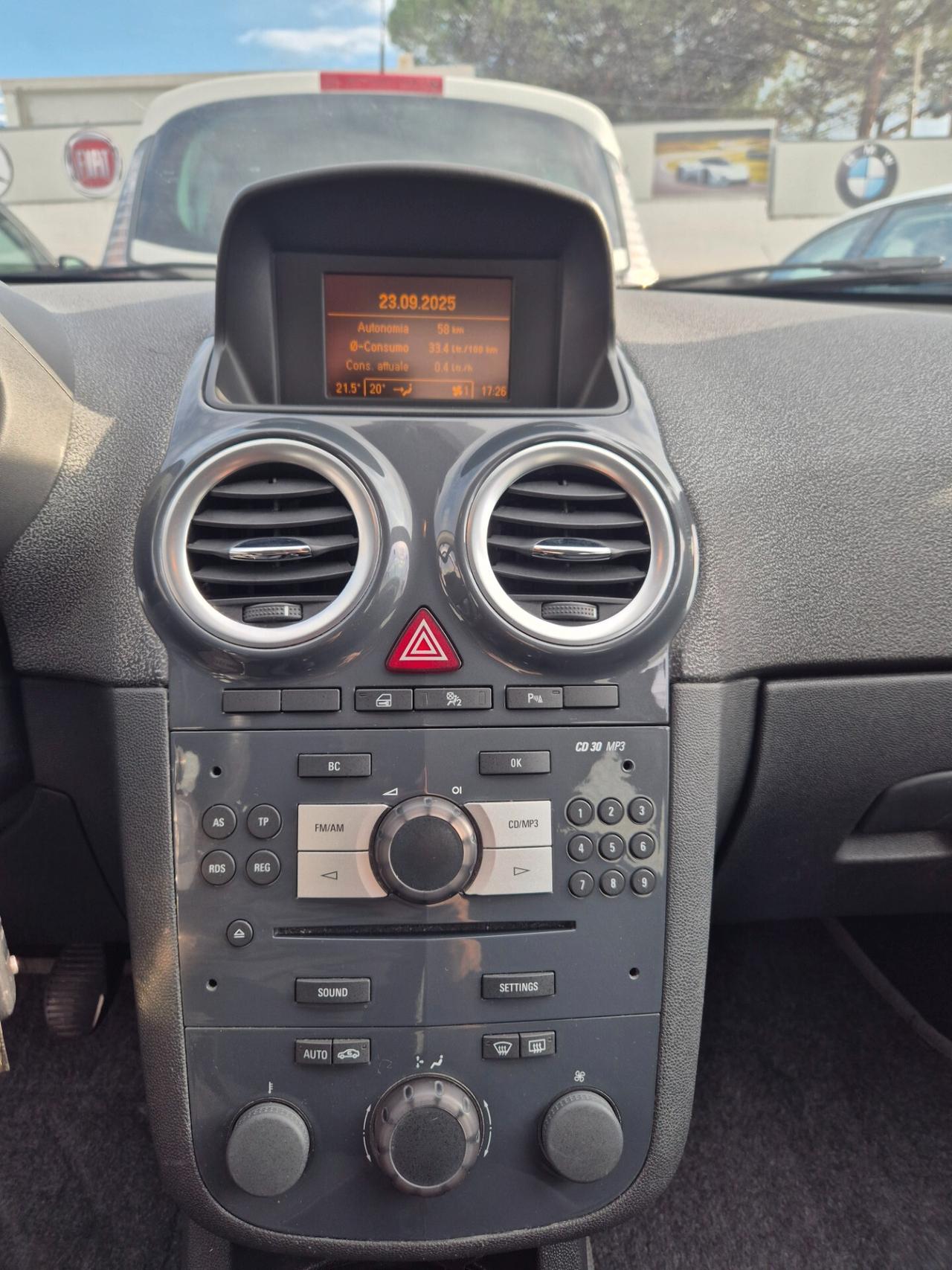 Opel Corsa 1.4 16V 5 porte Cosmo PARI NUOVO!!!!
