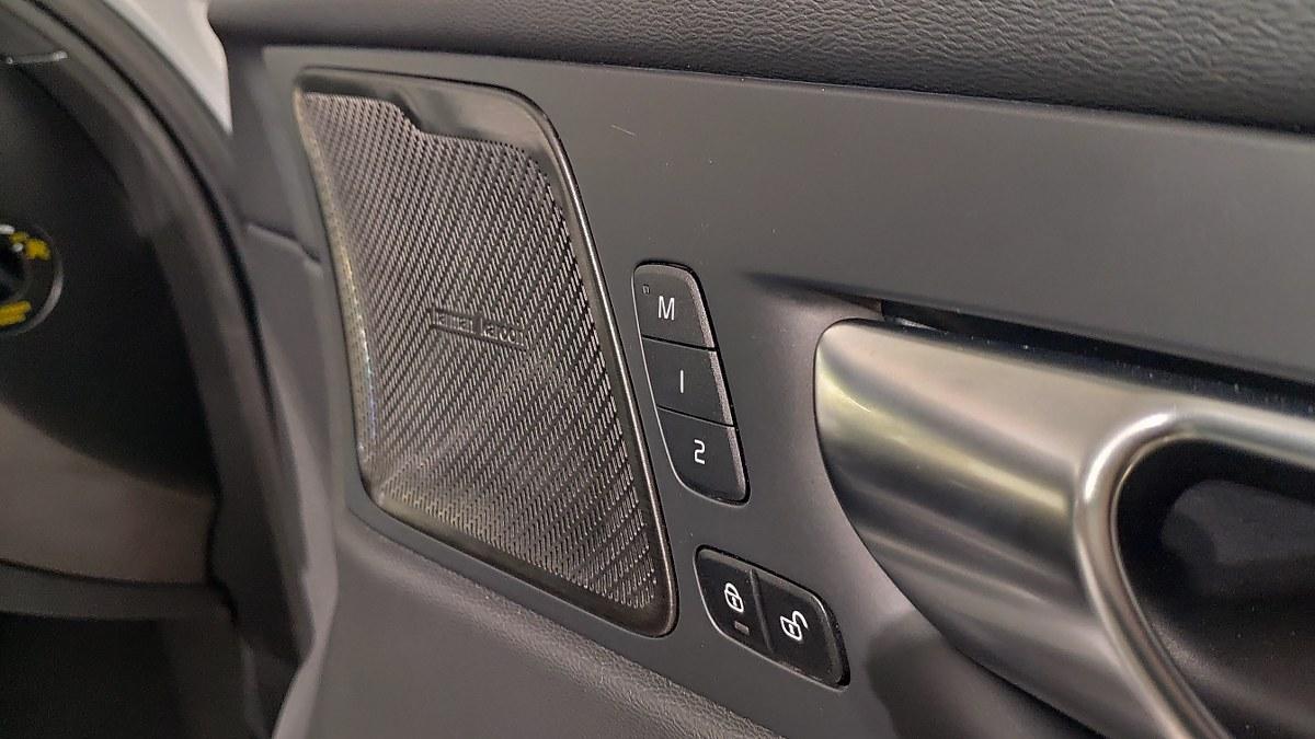 VOLVO Xc60 B5 Mild Hybrid Awd Automatico Plus Dark