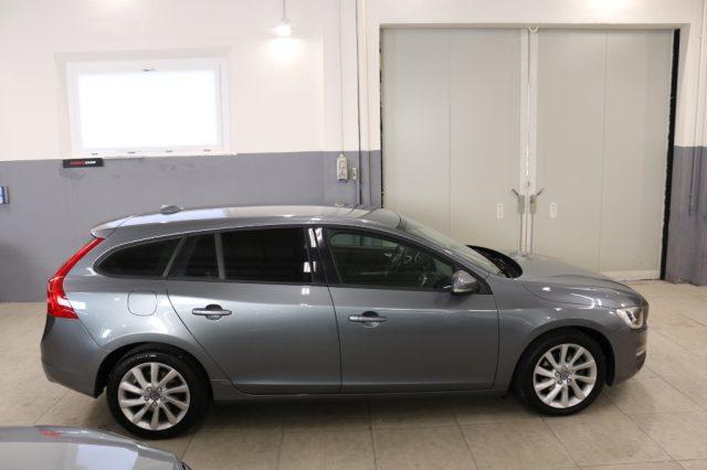 VOLVO V60 D3 Business