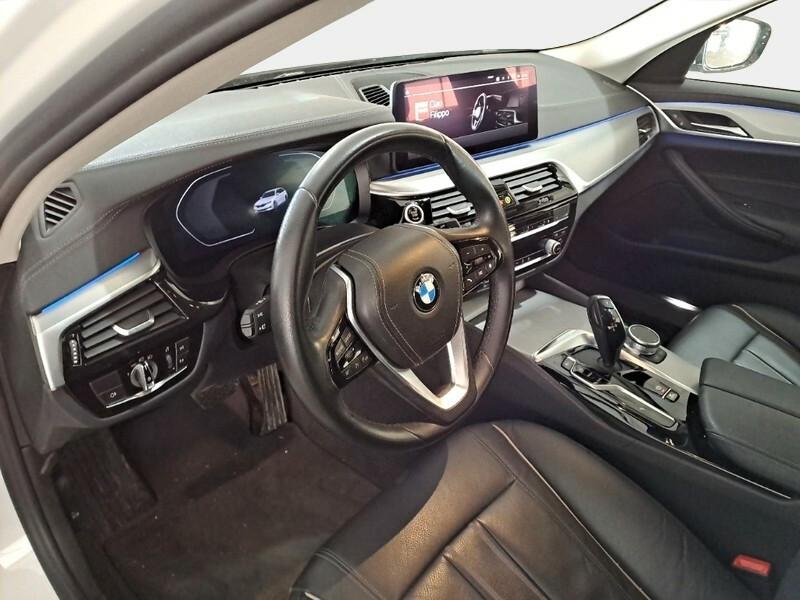 BMW 520 XDRIVE LUXURY AUTO MH48V TOURING STATION WAGON