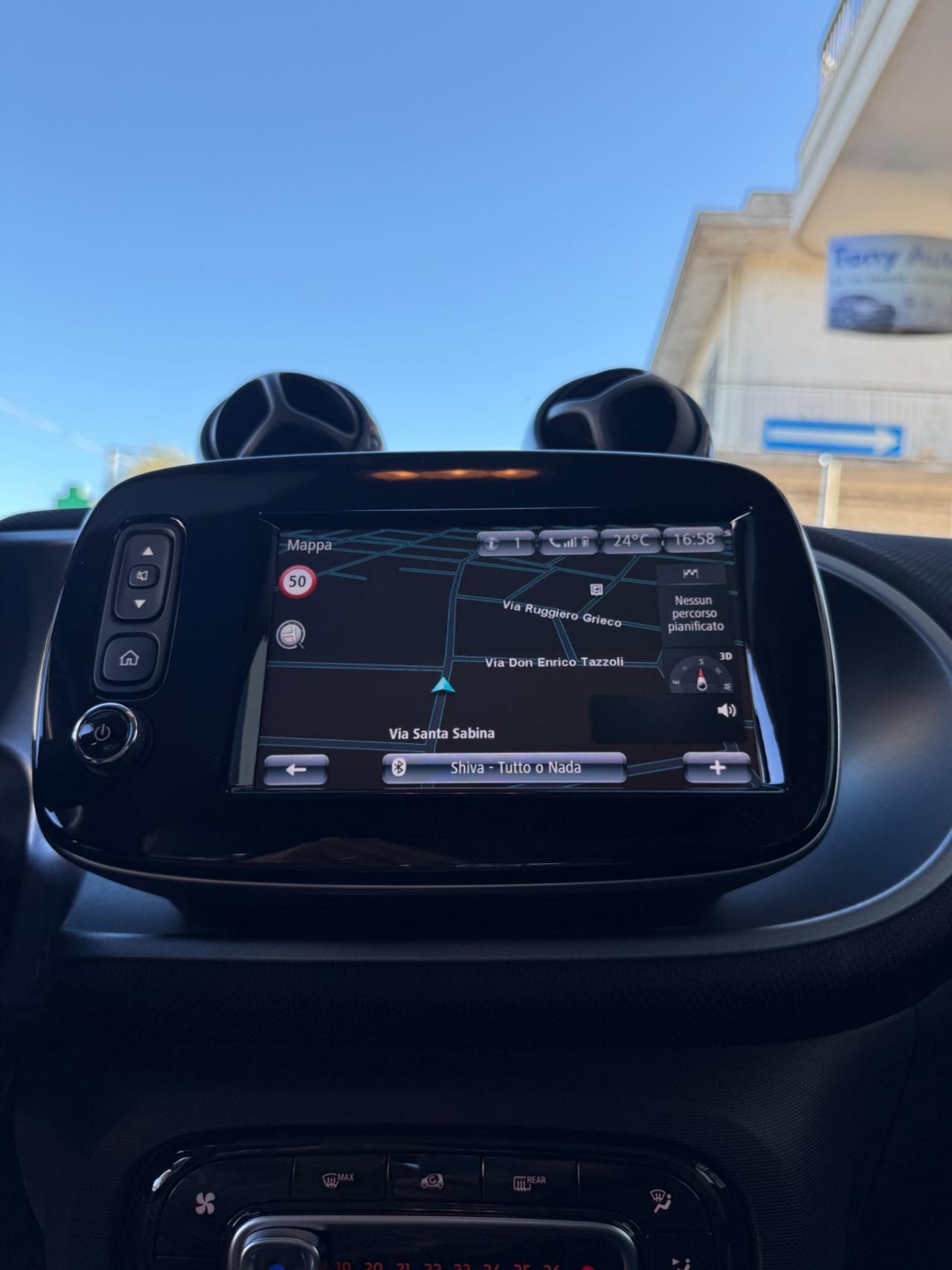 Smart ForTwo Prime TETTO PANORAMICO,INTERNI IN PELLE,TELECAMERA,NAVIGATORE.FULL LED,BLUETOOTH
