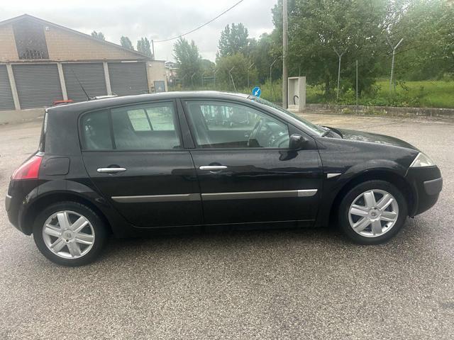 RENAULT Megane Megane 1.5 dCi-100CV 5P Speciale Exception (74 kw)