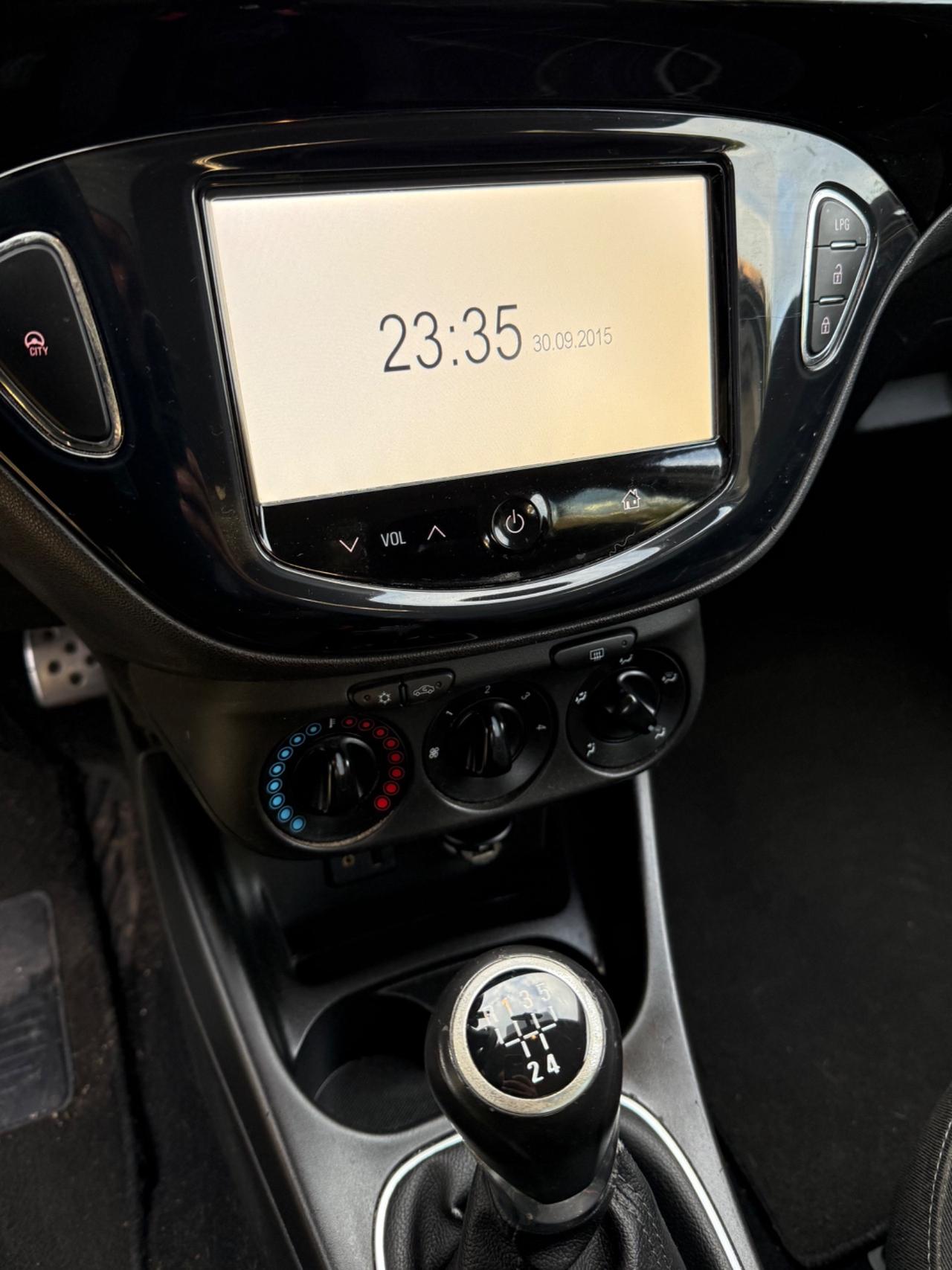 Opel Corsa 1.4 90CV GPL Tech 5 porte Innovation