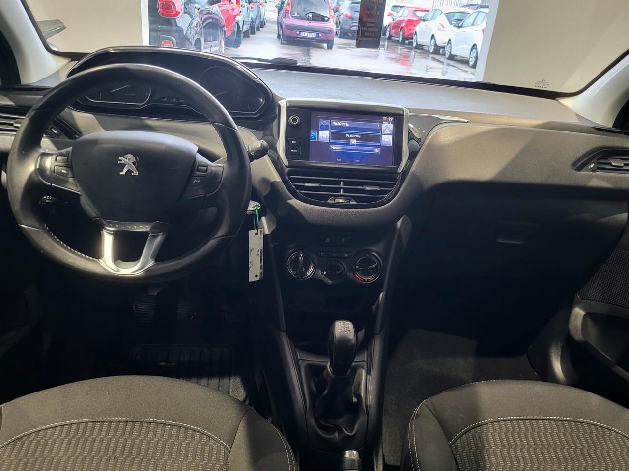 Peugeot 208 - 2017 PureTech 82 Cv GPL Allure