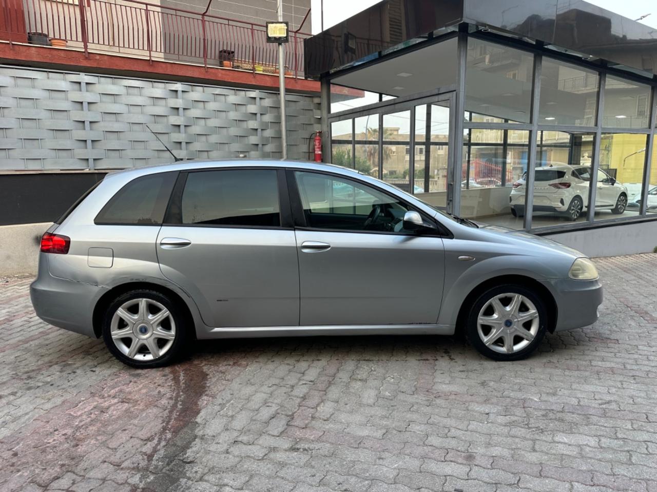 Fiat Croma 1.9 Multijet 16V Emotion 2006