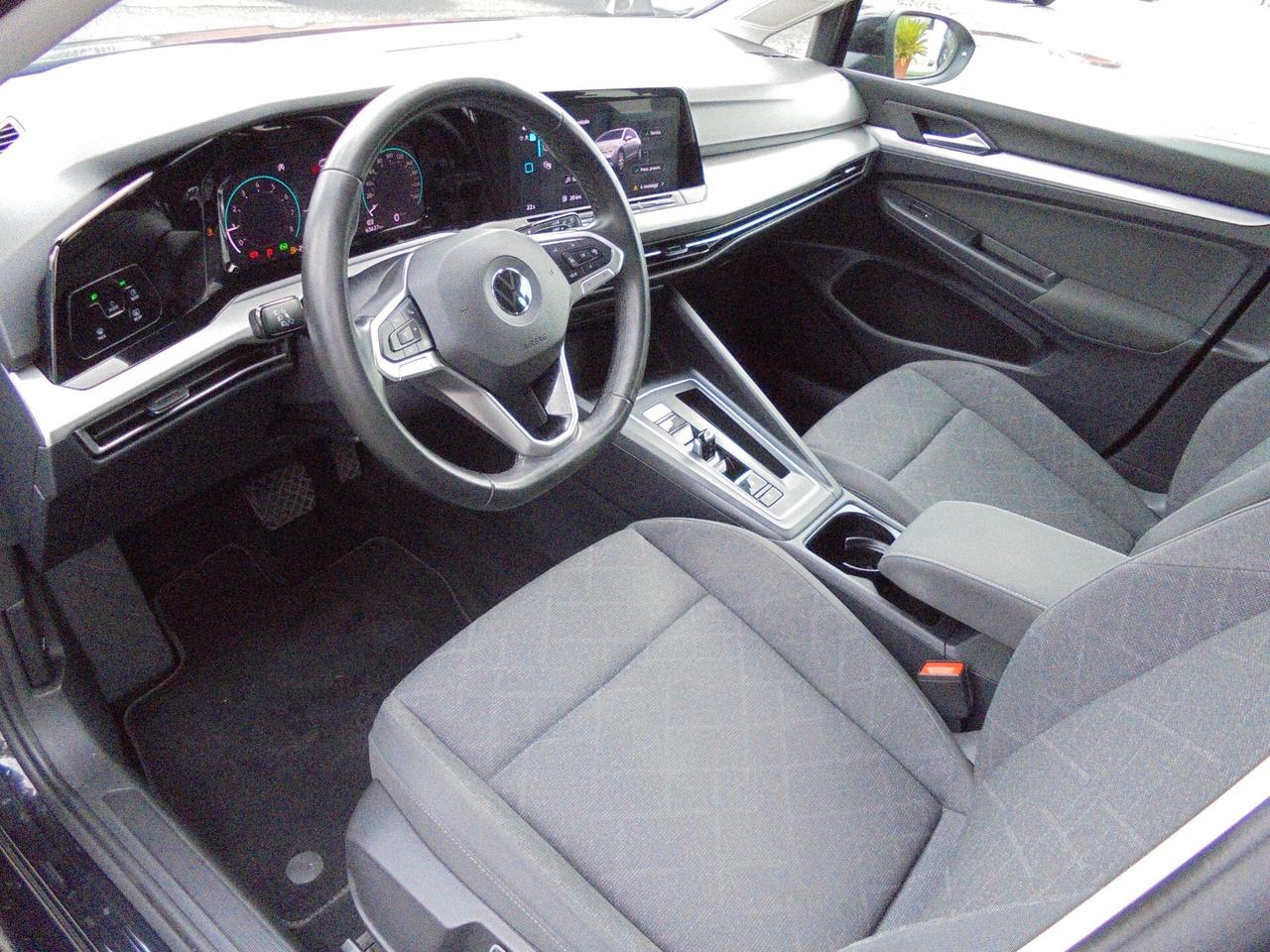 Volkswagen Golf 1.0 eTSI EVO DSG Life