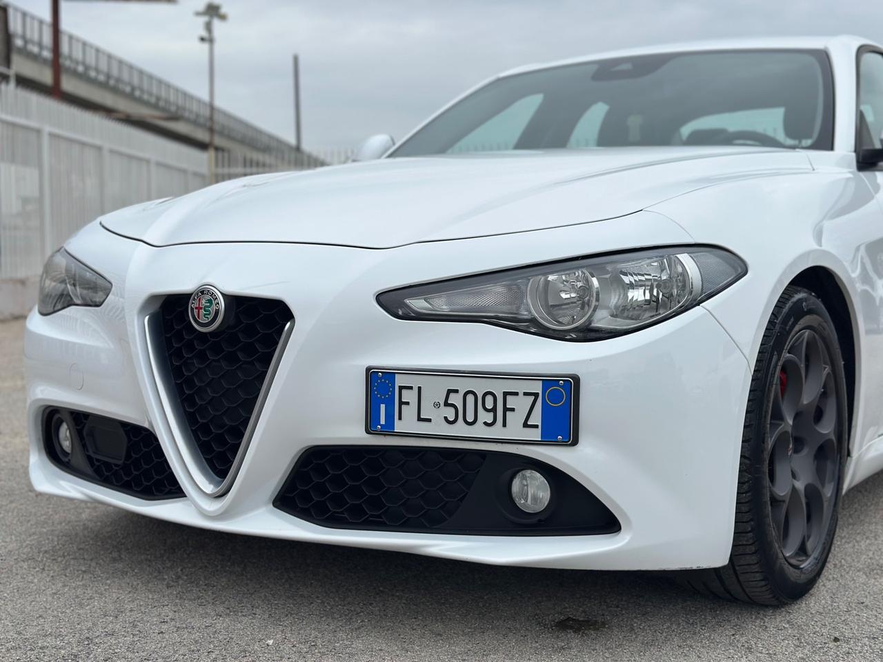 Alfa Romeo Giulia 2017 2.2 150 CV Launch Edition